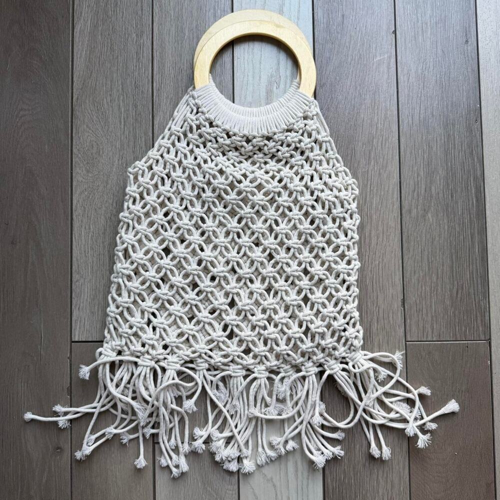 Cream crochet bag with wooden